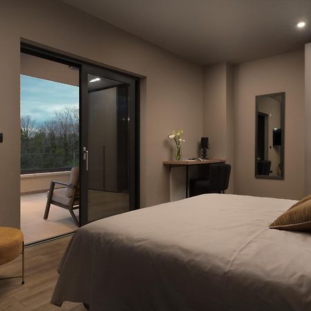 Rooms "Limes" 冯塔纳 客房 照片